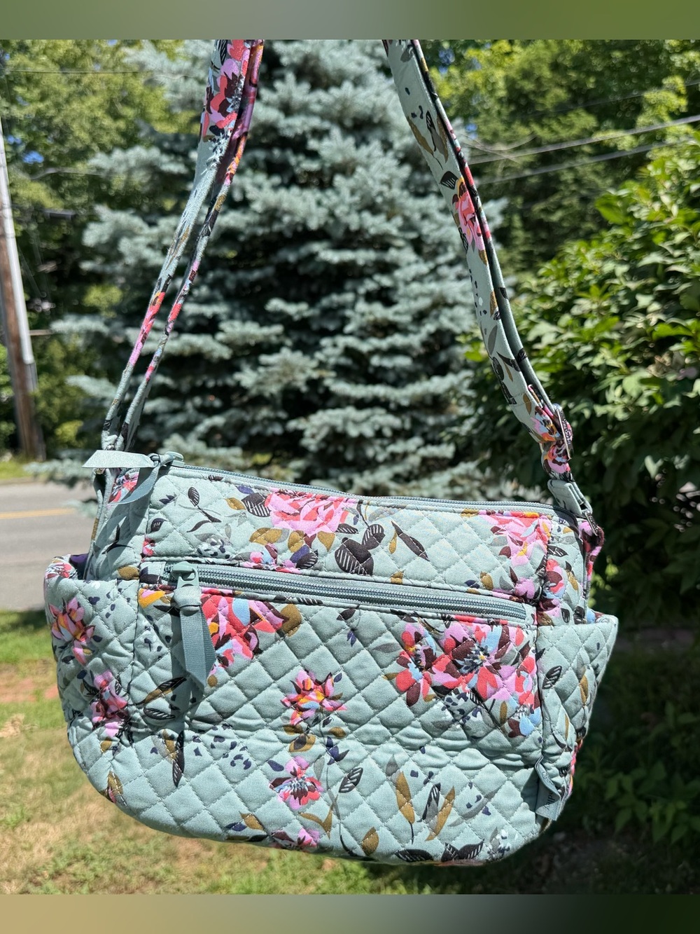 Vera Bradley Rosy Outlook On the Go Crossbody Retired Floral NWT